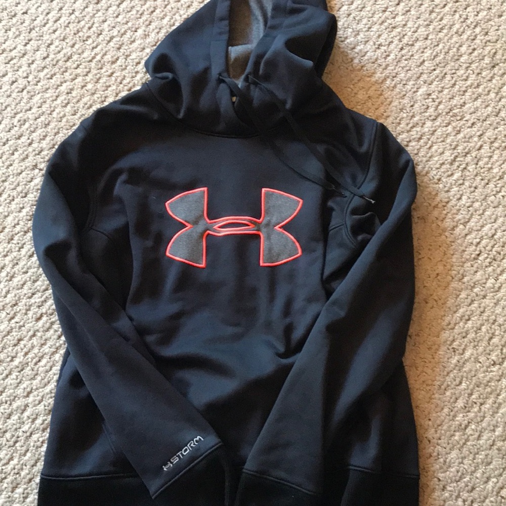 Under Armor storm hoodie